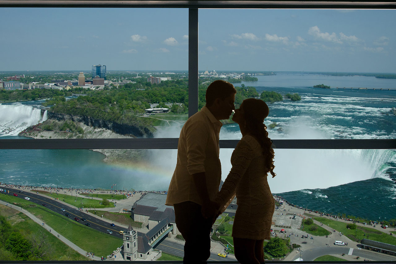 Niagara Falls Romance - Embassy Suites by Hilton Niagara Falls - Fallsview Hotel, Canada